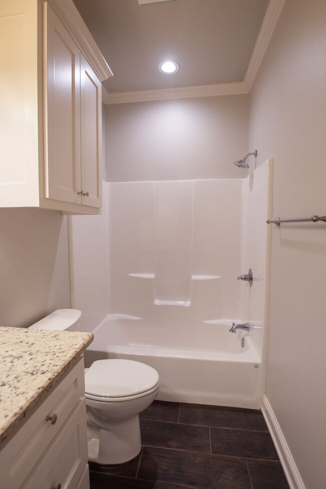Building Photo - Available Now! Stunning 3 Bedroom 2 Bath Home in Whitehouse!
