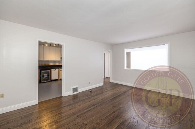 Building Photo - Rincon Hill - 3 BR, 2 BA House 1,164 Sq. Ft. - 3D Virtual Tour, Garage, Yard