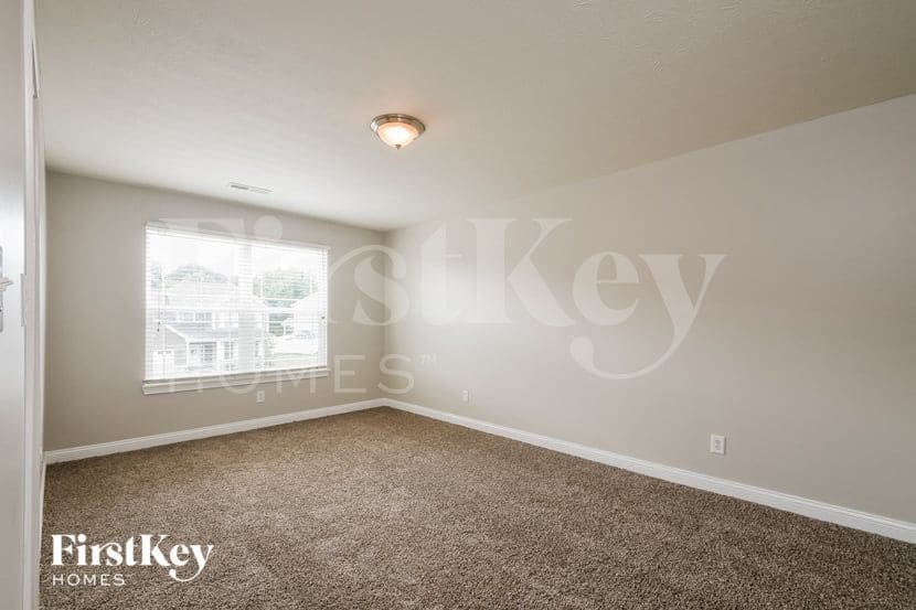 Building Photo - 1771 Foudray Cir N