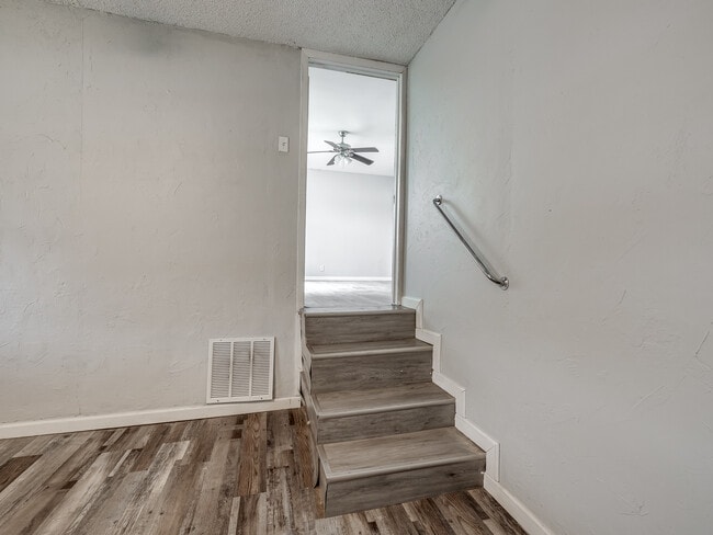 Building Photo - 1314 SE 40th St