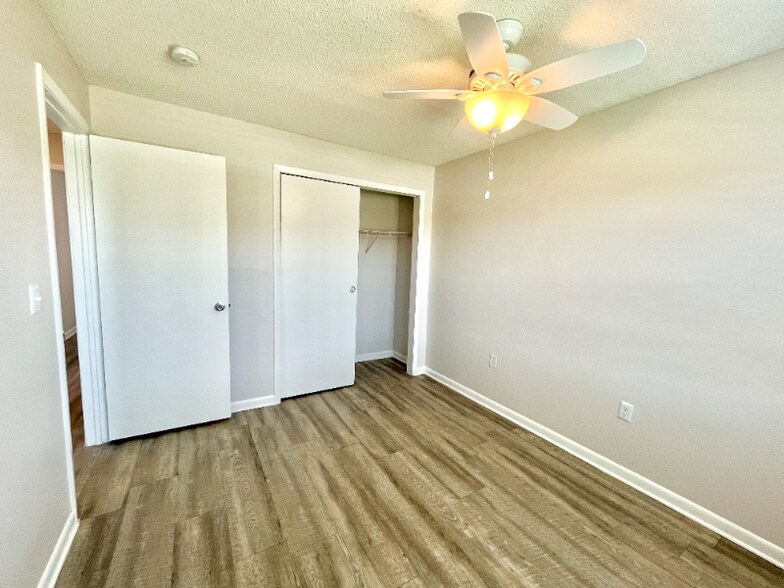 Building Photo - 5107 S Clarice Ct
