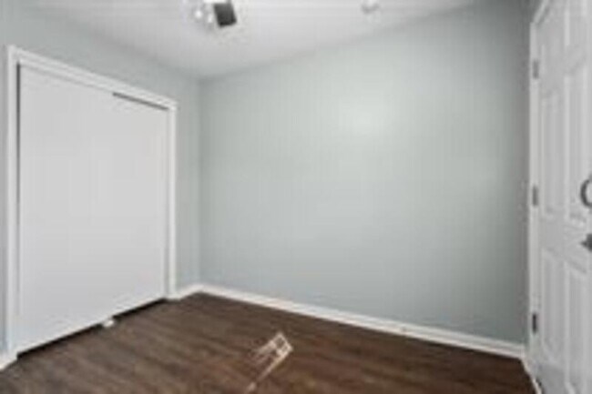 Building Photo - 4831 NW Homestead Terrace