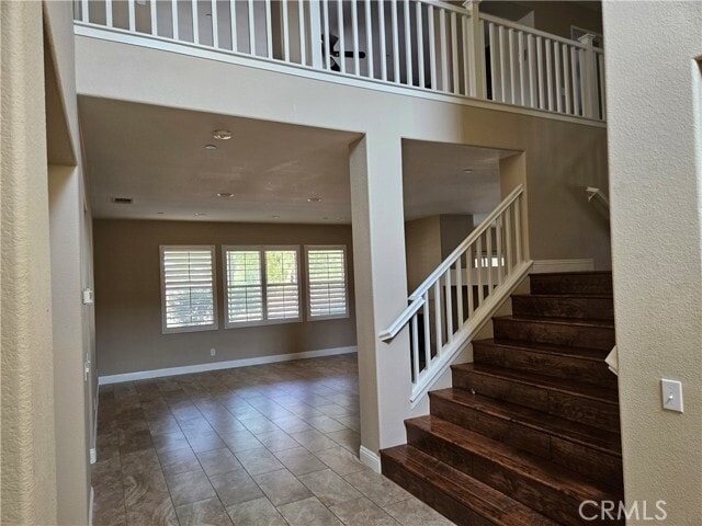 Building Photo - 410 Caliente Dr