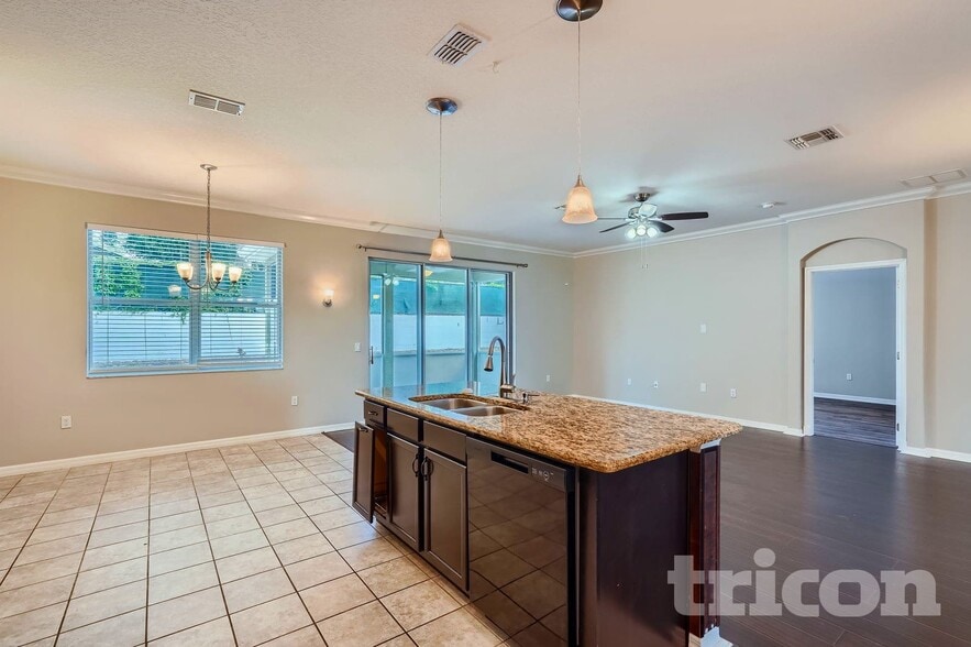 Building Photo - 33931 Emerald Pond Loop