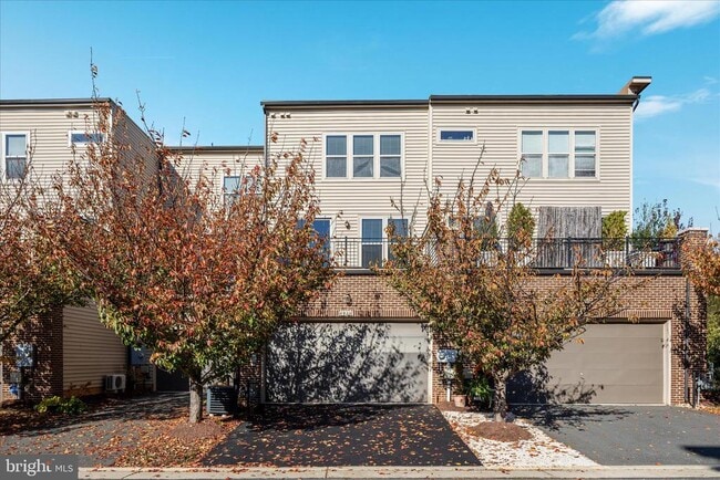 Building Photo - 42211 Yancey Terrace