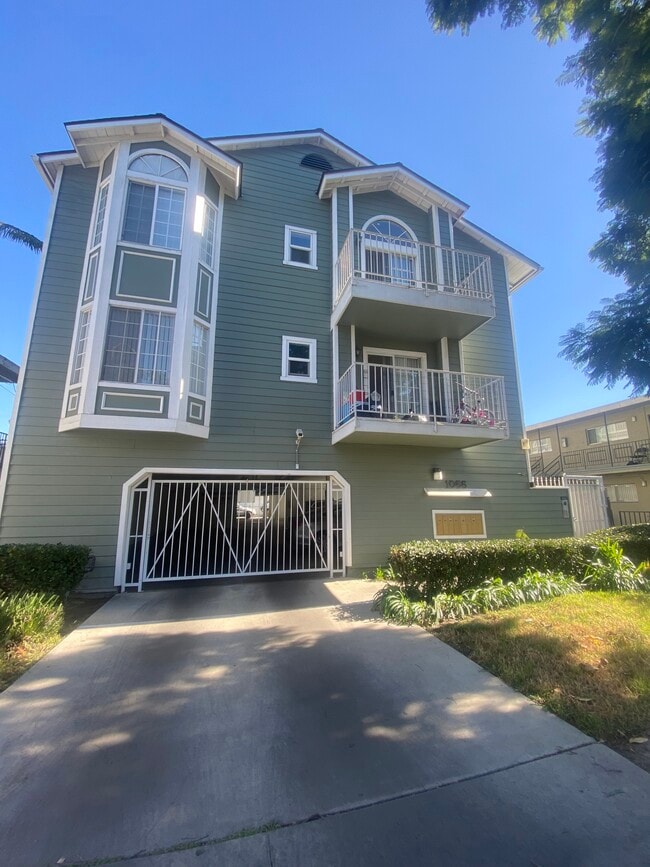 Building Photo - 1066 Coronado Avenue