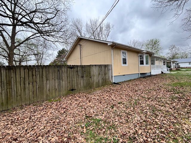 Building Photo - 303 Willow St