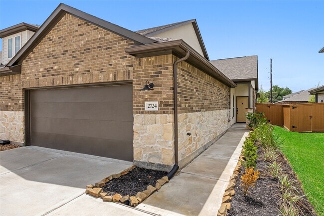 Building Photo - 2710 Bronze Vis Dr