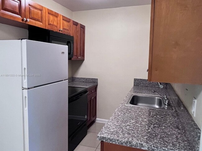 Building Photo - 432 SE 20th St