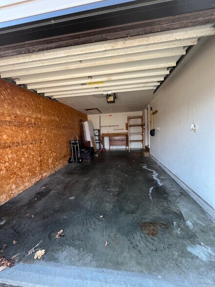 Garage - 1429 Franklin St