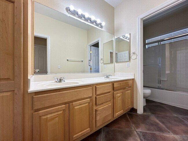 Building Photo - MADISON PLACE AT SUMMERLIN