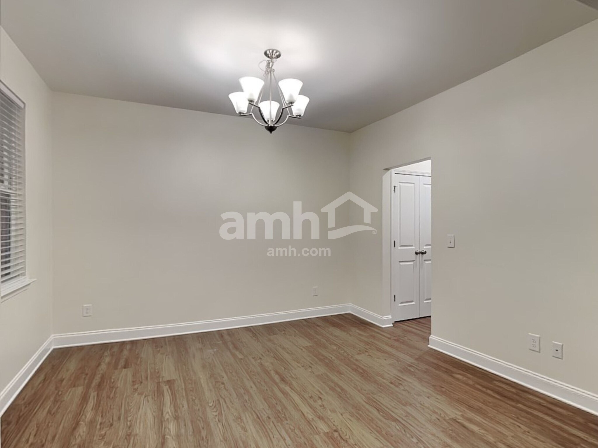 Building Photo - 363 Macroom Ct