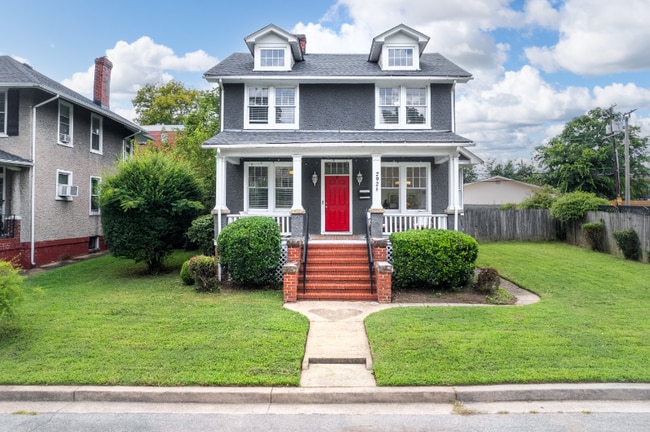 Building Photo - 2928 Hawthorne Ave