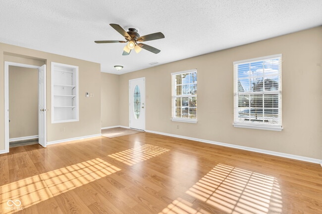 Building Photo - 8818 Browns Valley Ln