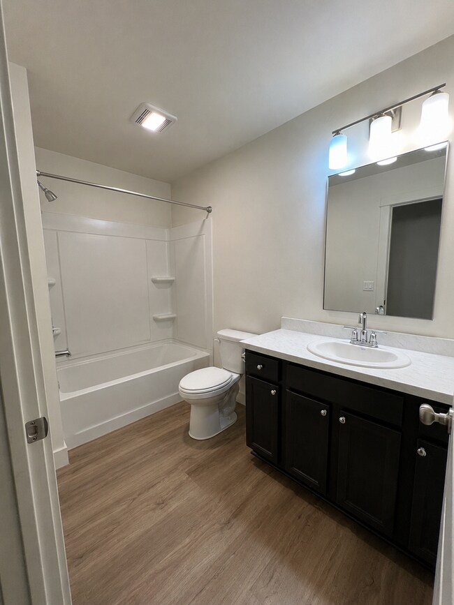 Building Photo - East Helena Rental