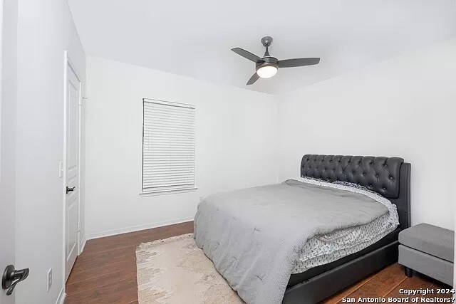 Bedroom 1 - 25015 Lost Arrow
