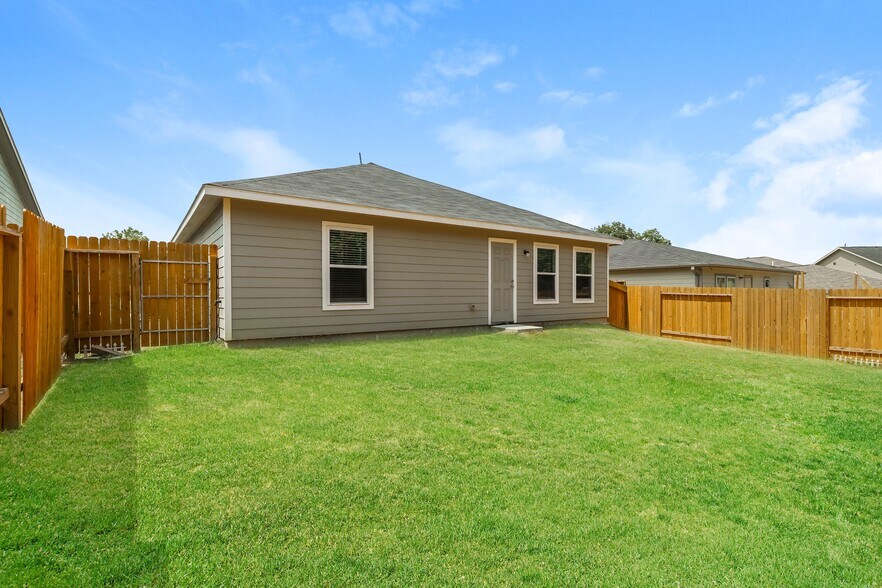Building Photo - 14212 Harlequin Dr