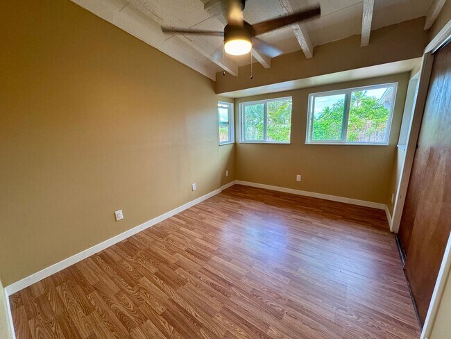 Building Photo - Rarely available 4 bed, 3 bath w/ a pool i...