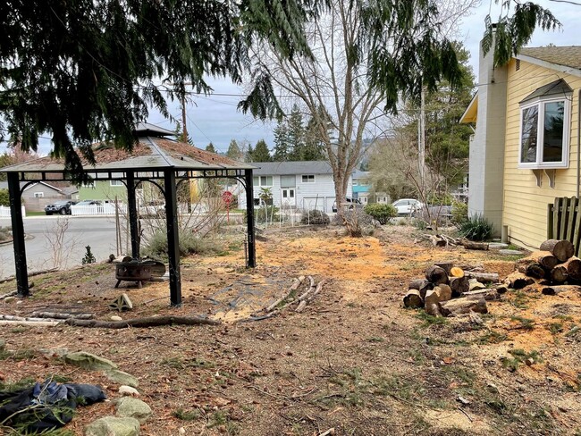 Building Photo - Charming 3 Bed 2.5 Bath Home in Newcastle