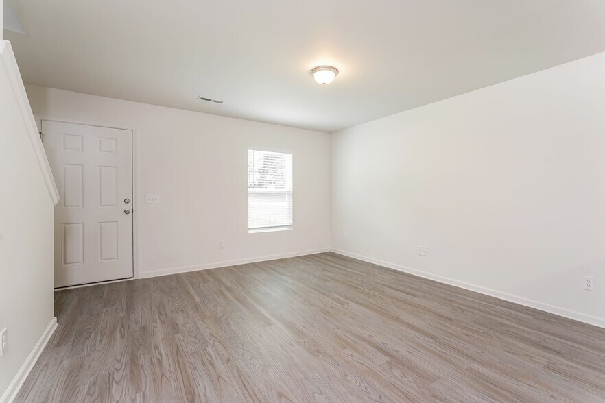 Building Photo - 4330 Shadi Green Ln