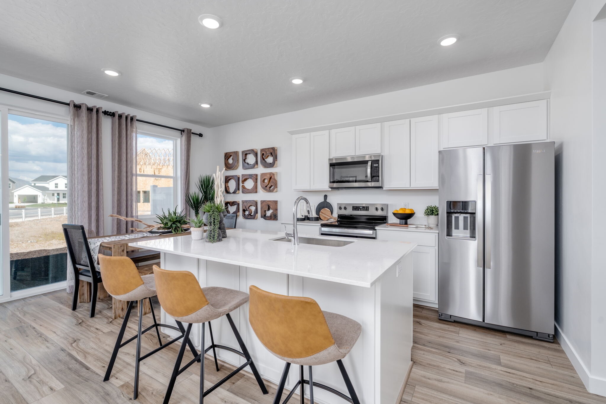 Building Photo - 1566 N Summer Spgs Cv