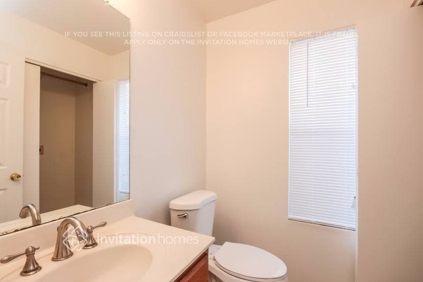 Building Photo - 4453 W Taro Dr