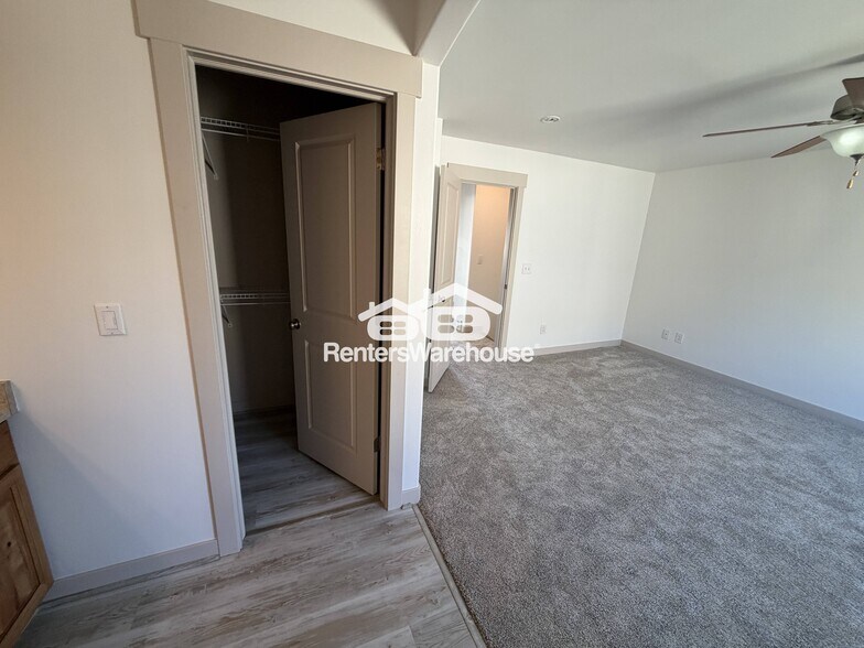 Building Photo - 7559 Levi Ln