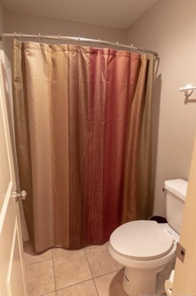 Building Photo - 5 Bedroom Home In Broken Arrow