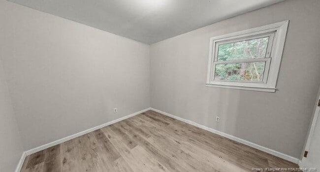 Building Photo - 164 Happy Valley Rd