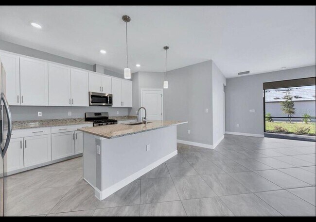 Building Photo - 5127 Coral Reef Wy