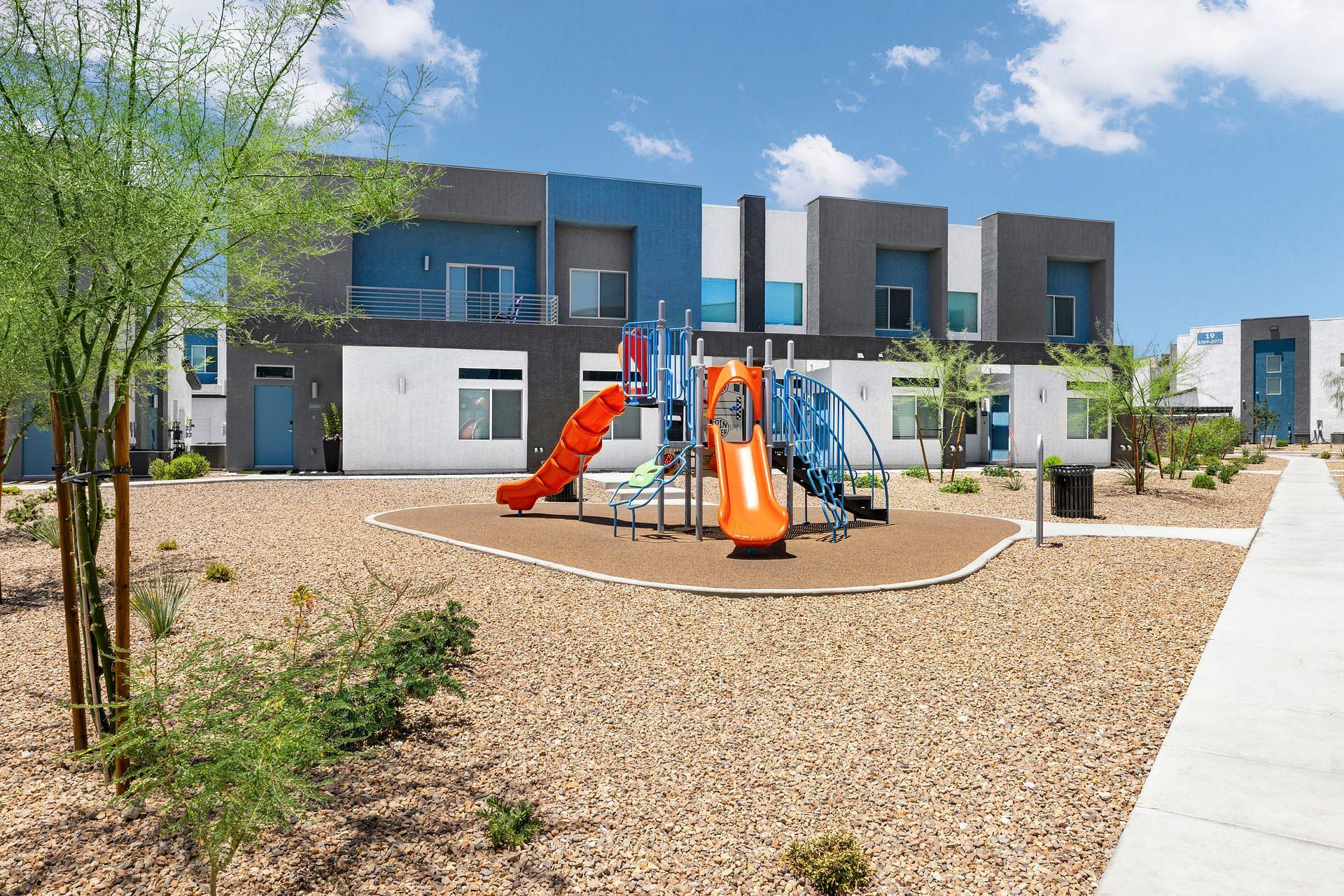 Building Photo - 2705 N Rancho Dr