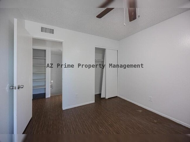 Building Photo - 8445 N 34th Ave