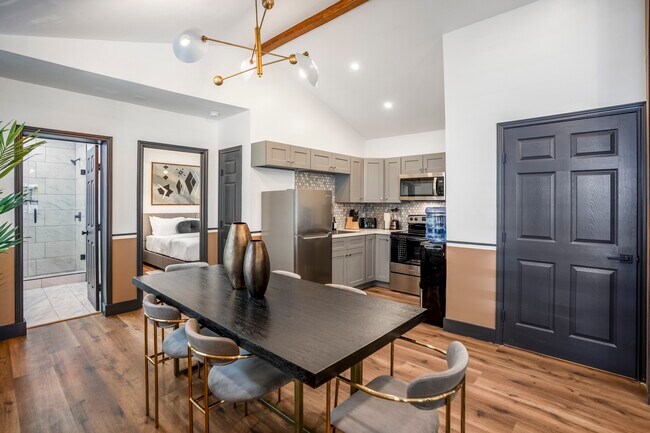 Building Photo - 5512 Texas St