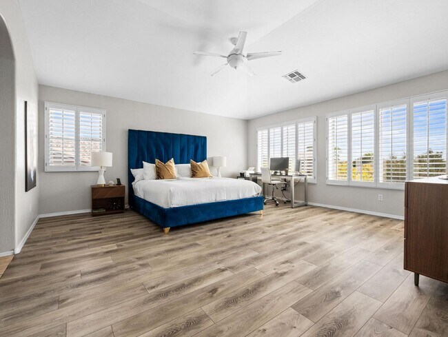 Building Photo - 4613 E Tumbleweed Dr