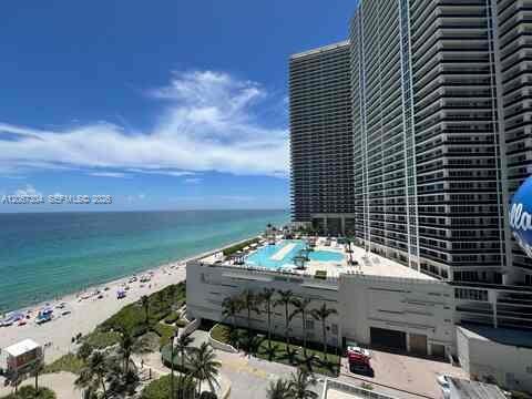 Building Photo - 1830 S Ocean Dr