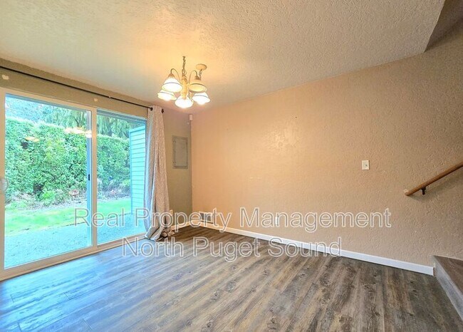 Building Photo - 12600 4th Ave W