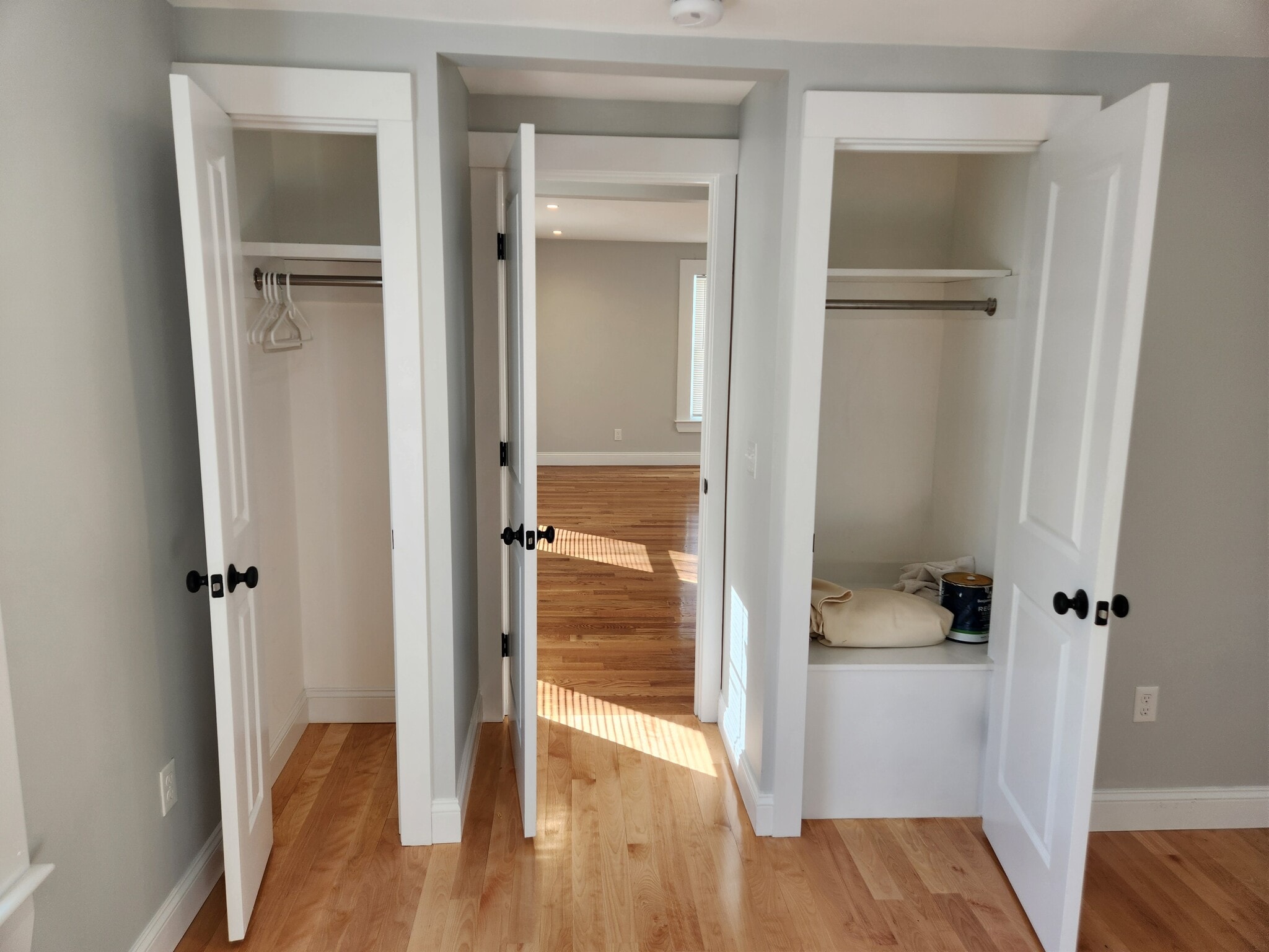 Building Photo - 17 Roundy St