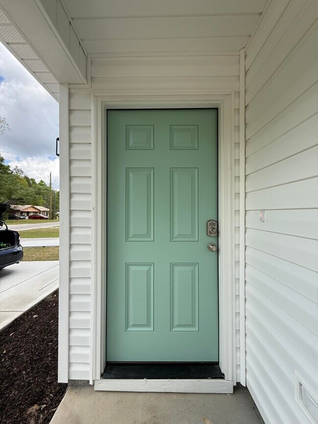 Building Photo - 32 Constitution Ave