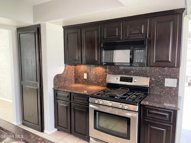 Building Photo - 11417 Rex Baxter Dr