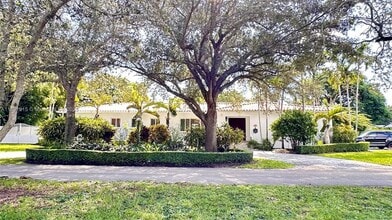 Building Photo - 5780 SW 53rd Terrace