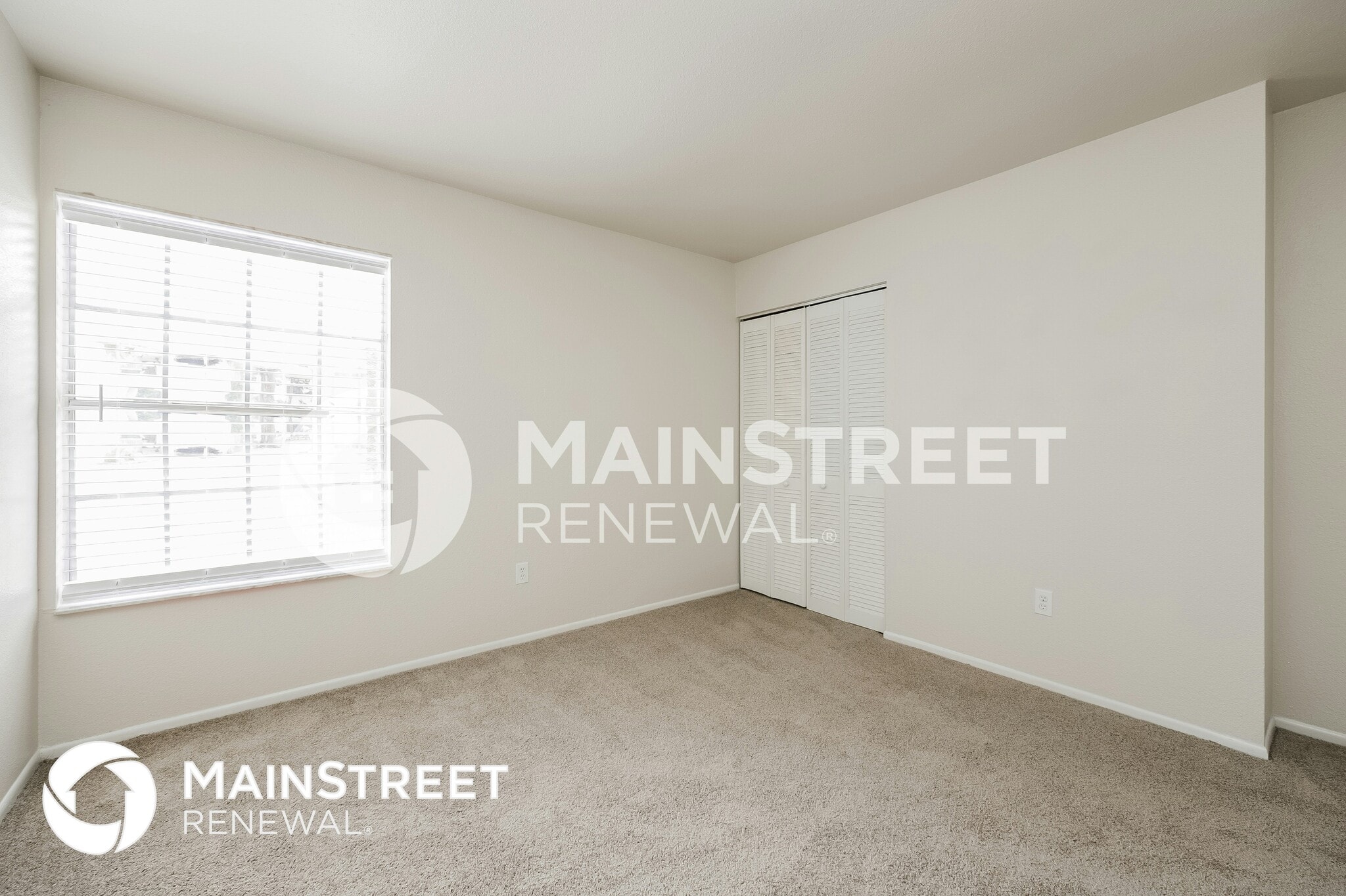 Building Photo - 4740 Escalante Dr