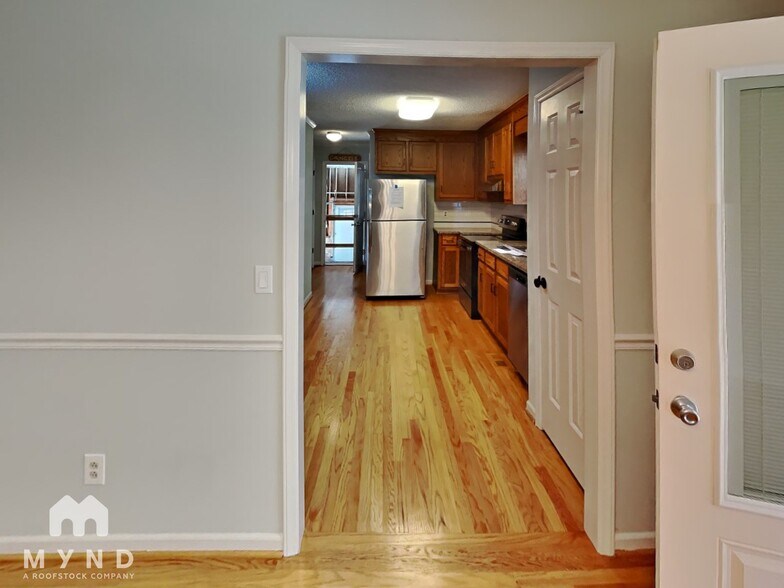 Building Photo - 17112 McKee Rd