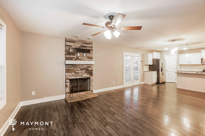 Building Photo - 521 Sourwood Dr