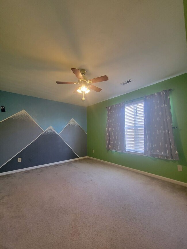 Building Photo - 3719 Bridlepath Ln