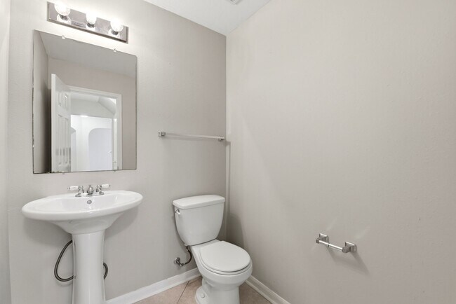 Building Photo - 14022 Crestbourne Ct