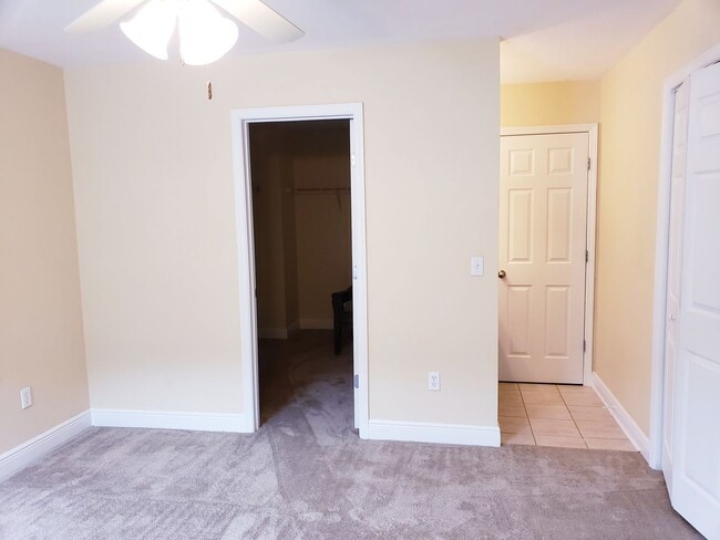 Building Photo - 3 bedroom town home for rent early January 2026, gated community with a garage for $1775 per month