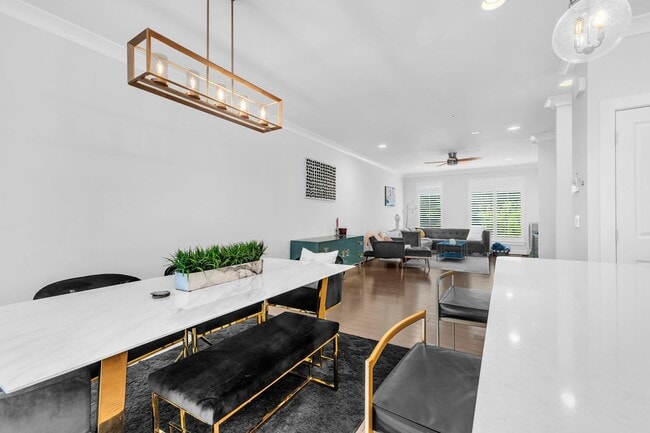 Building Photo - Modern 4-Level Townhome with Rooftop Terrace & Indoor/Outdoor Fireplace Near Old Town