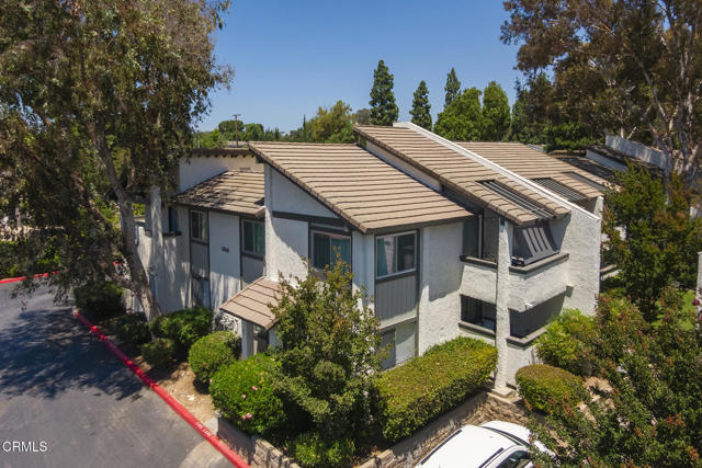 Building Photo - 1340 E Hillcrest Dr