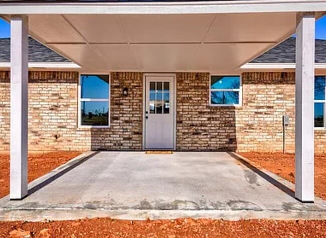 Building Photo - 2299 County Rd 1324