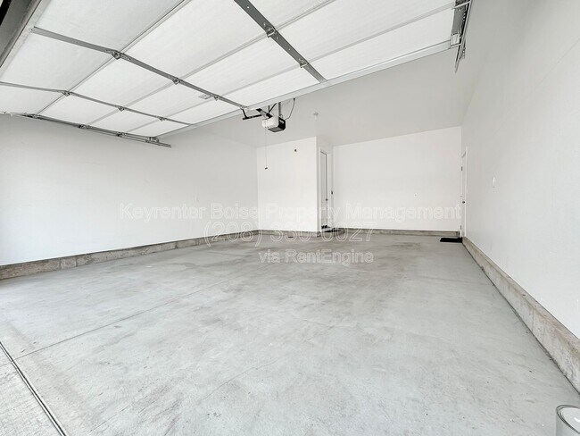Building Photo - 12761 W Norterra Ln